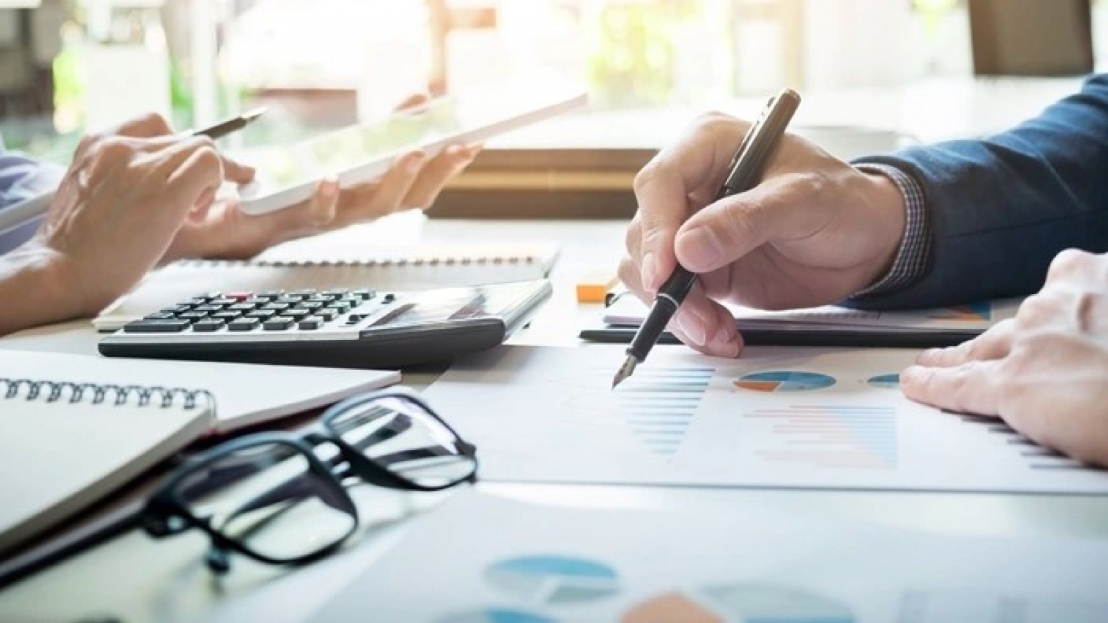 Ten months of 2025 see average 25,600 new and returning businesses monthly