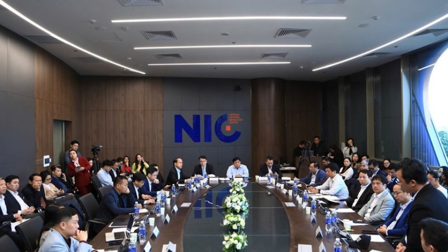 Vietnam develops strategic technology sectors to create new value: Deputy PM