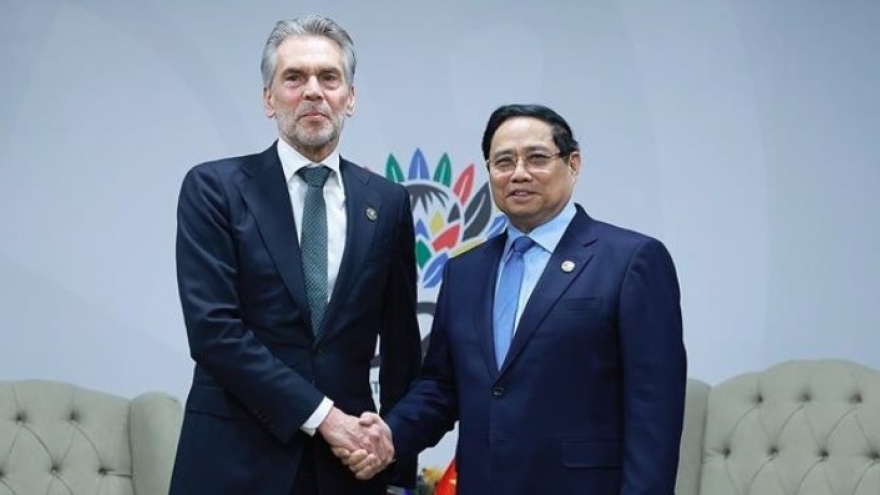 PM seeks to enhance ties with Dutch, Singaporean counterparts in South Africa