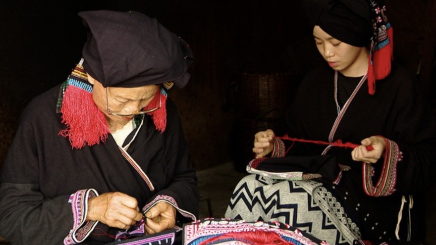 Indigo hue, the soul of Dao attire