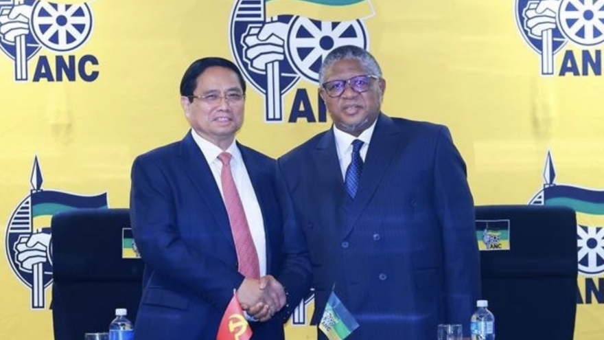 PM hopes for closer coordination between CPV, South Africa’s ANC