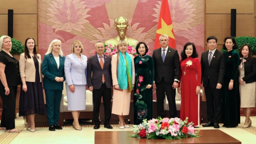 NA Vice Chairwoman hosts President of Belarusian Women’s Union