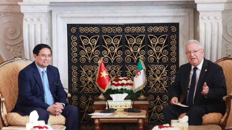 Prime Minister meets with President of Algerian Council of Nation