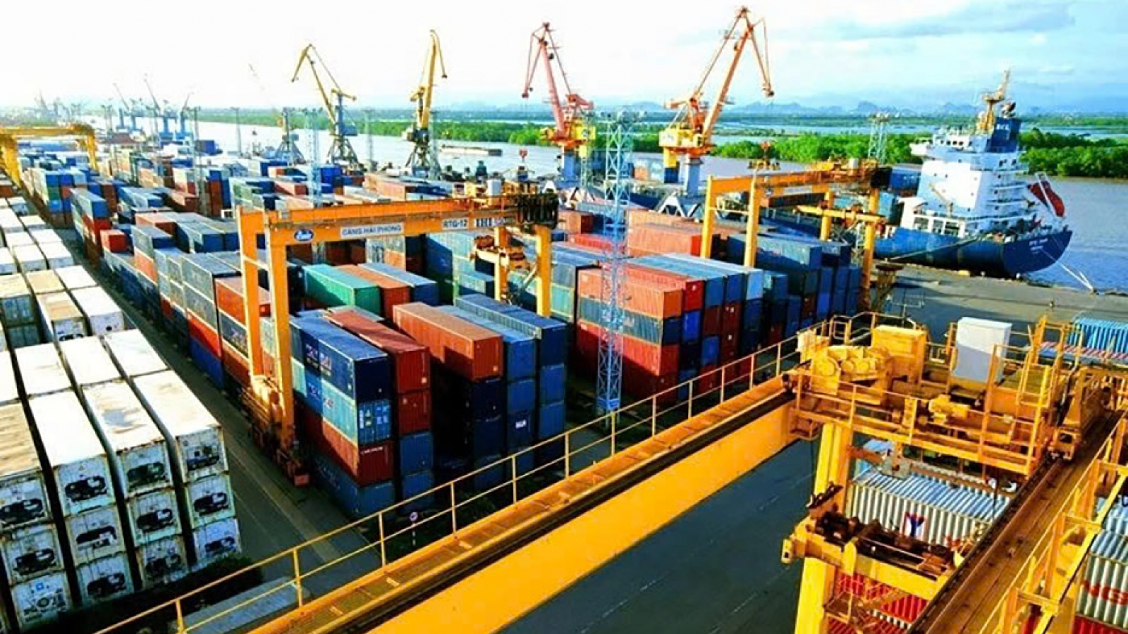 Stronger efforts needed to remove business barriers, promote exports