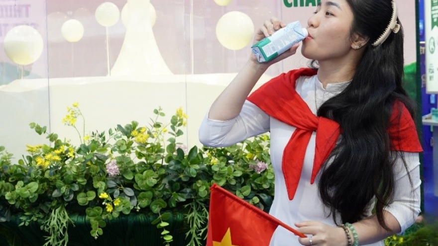 Khi công nghệ thiết lập tiêu chuẩn chất lượng từng ly sữa