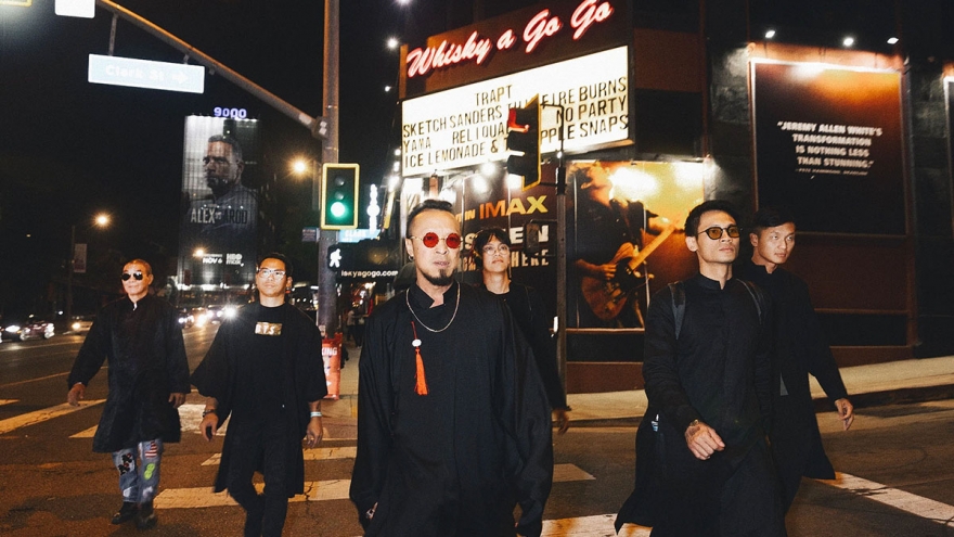 Dạ Ma, ban nhạc rock Việt Nam đầu tiên được biểu diễn tại Hollywood
