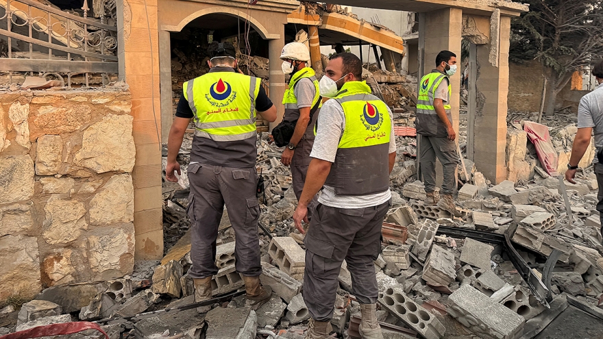 Israel không kích dữ dội vào các cơ sở của Phong trào Hezbollah ở Lebanon