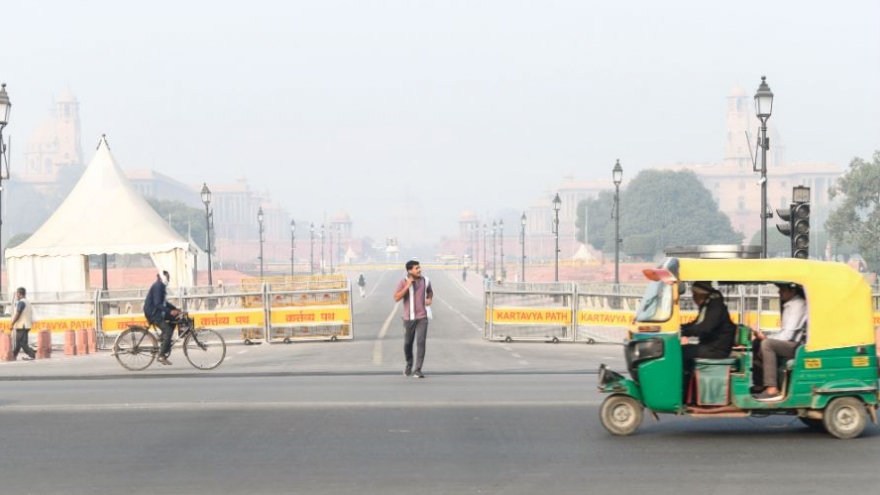 New Delhi (Ấn Độ) dừng hoạt động ngoài trời của học sinh vì ô nhiễm không khí