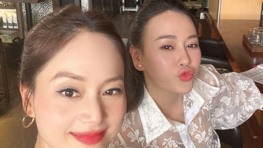 Sao Việt 12/11: “Tiểu tam” Lan Phương khoe ảnh thân thiết với Phương Oanh