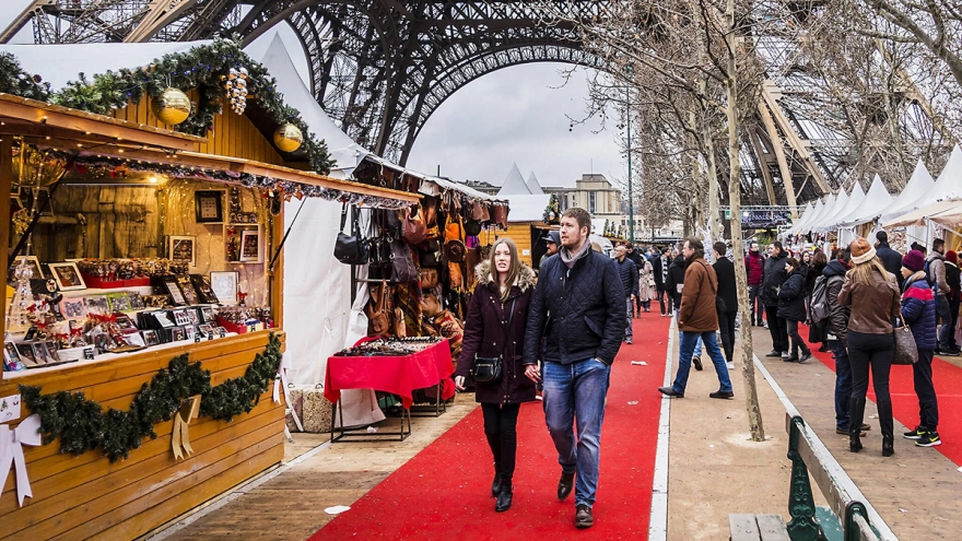 Những khu chợ Giáng sinh tuyệt vời nhất ở Paris năm 2025