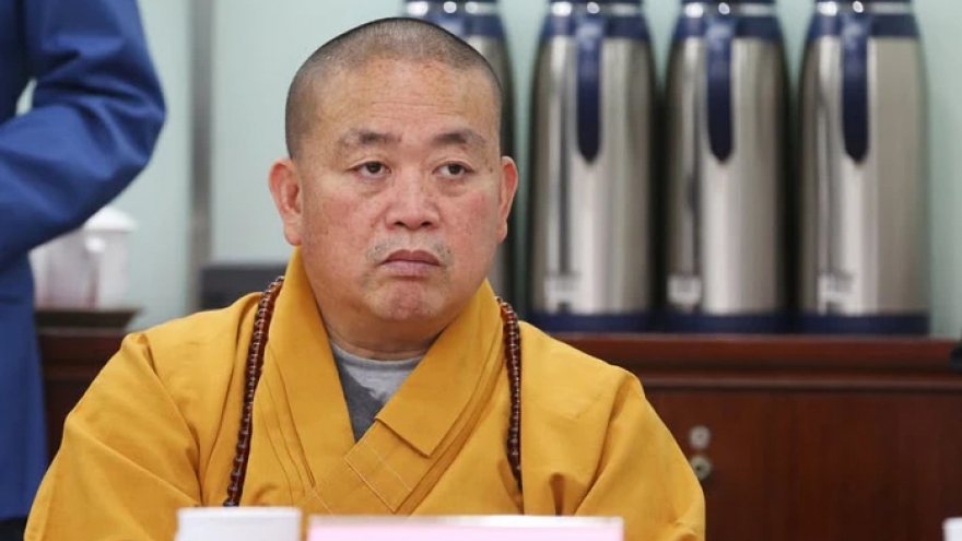 Nóng thế giới ngày 17/11: Vì sao cựu trụ trì Thiếu Lâm Tự bị bắt?