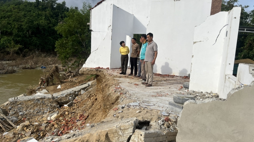 Vingroup hỗ trợ các tỉnh, thành khắc phục hậu quả mưa lũ 1.000 tỷ đồng