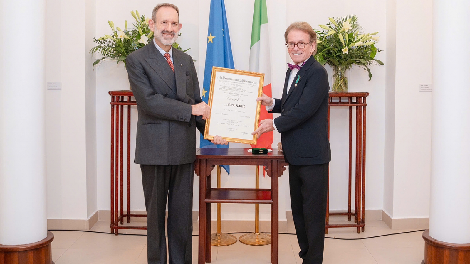 Cha đỡ đầu của "chú lính chì" Thiện Nhân được Italy tặng Huân chương cao quý