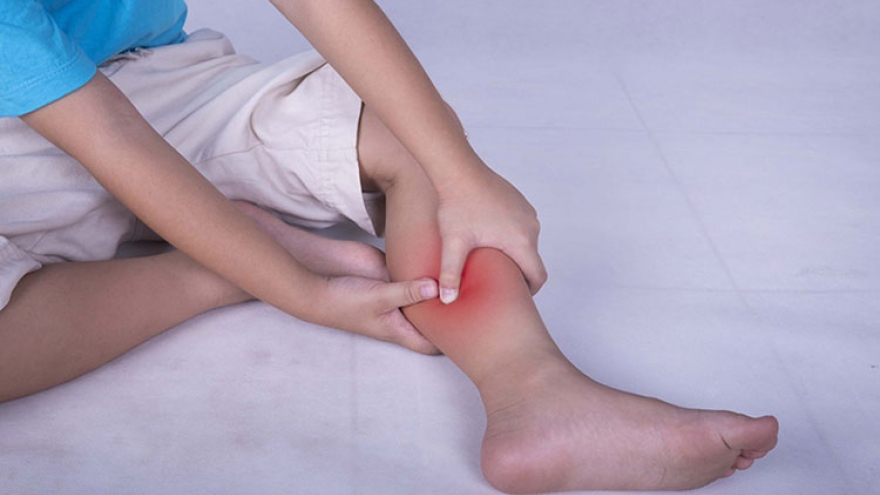 Đi khám vì đau chân, người đàn ông phát hiện mắc ung thư