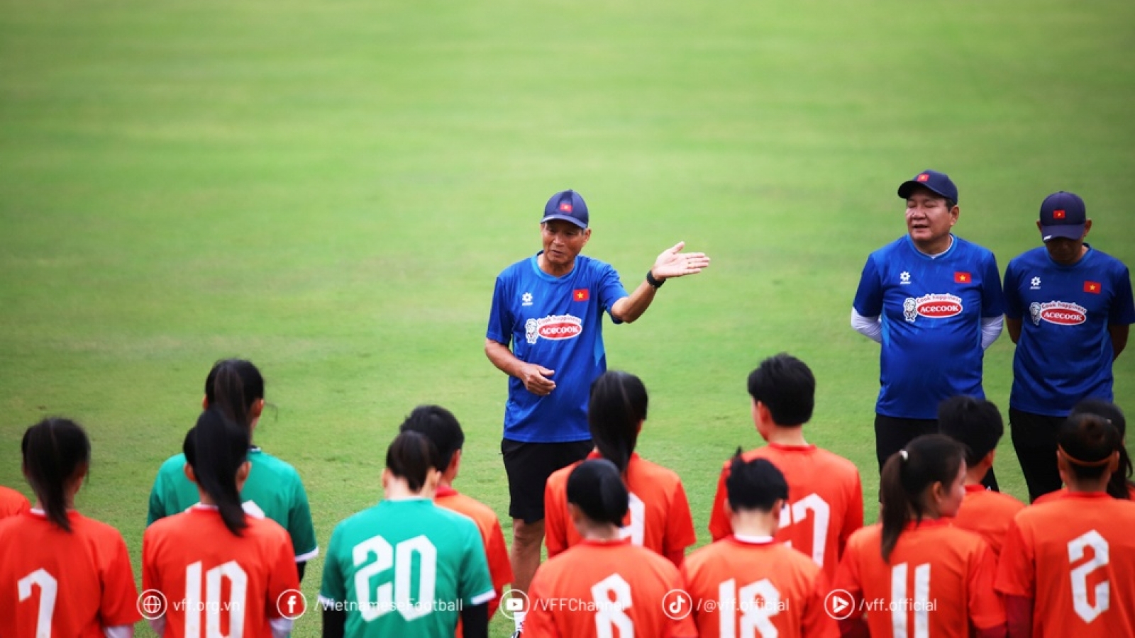 ĐT nữ Việt Nam sang Nhật Bản tập huấn chuẩn bị cho SEA Games: 2 Huỳnh Như được gọi