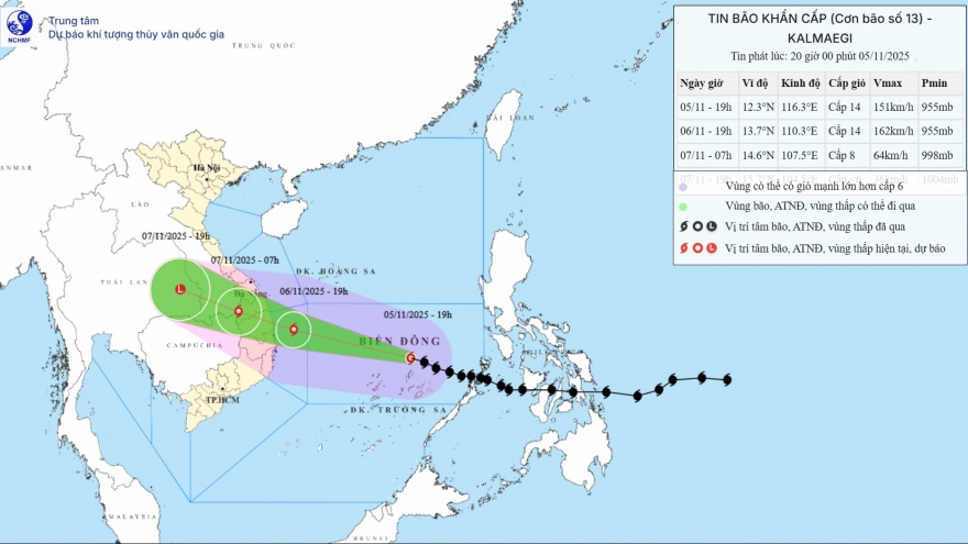 Bão số 13 di chuyển nhanh, cách đảo Song Tử Tây khoảng 240km