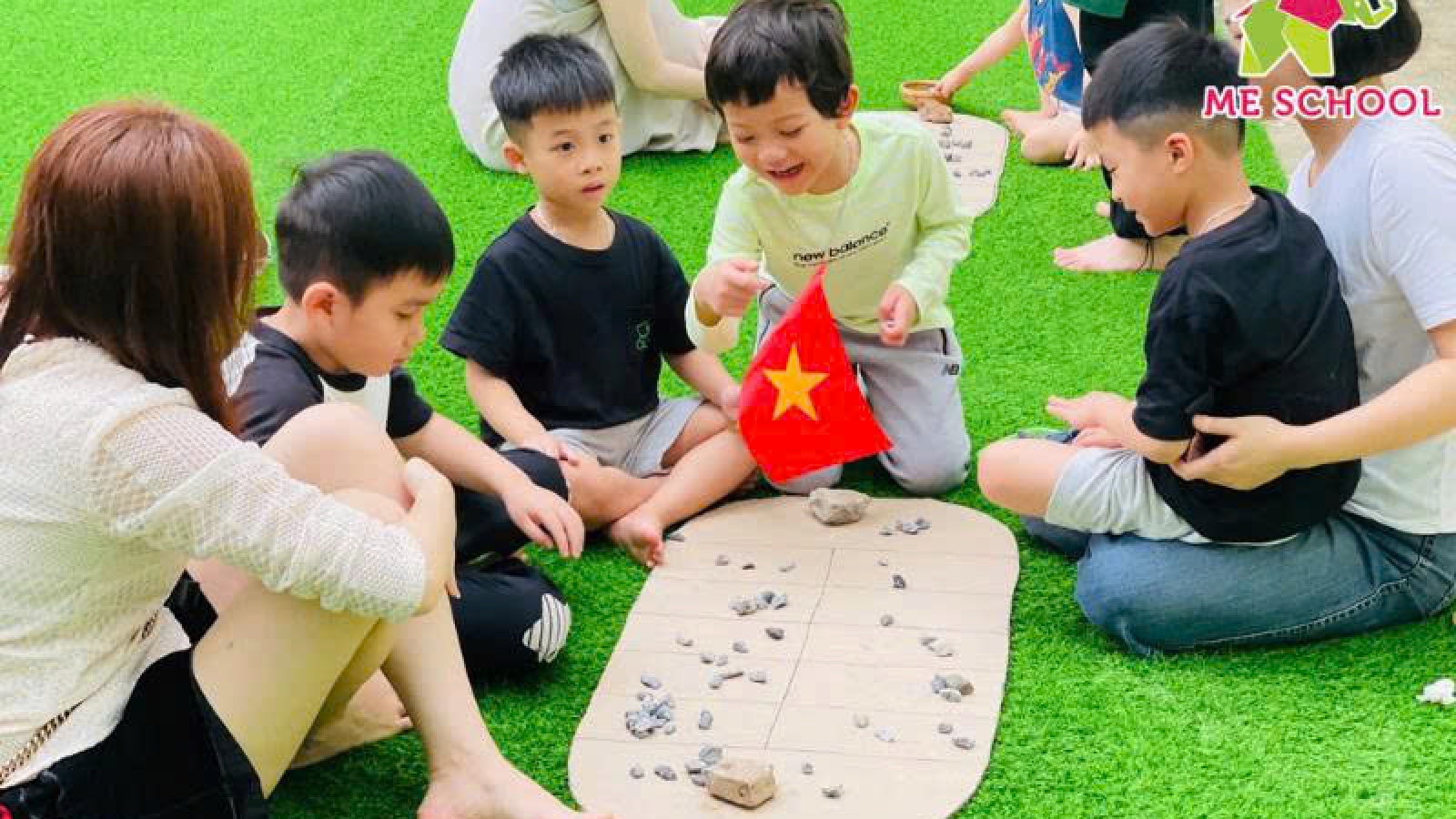 Hà Nội hỗ trợ 155.000 - 217.000 đồng/tháng cho học sinh trường tư thục