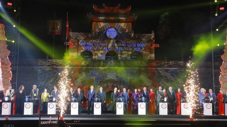 2025 Int'l Craft Village Conservation and Development Festival opens in Hanoi