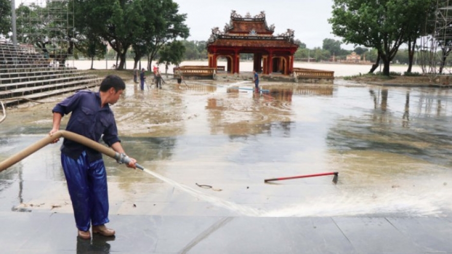 Prime Minister requests swift action to address flood aftermath in central region