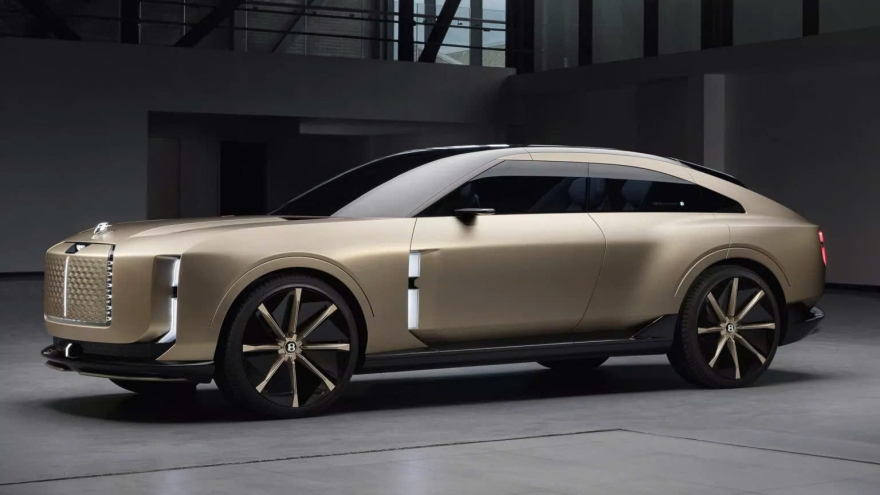 Bentley Flying Spur thế hệ mới hé lộ thiết kế táo bạo