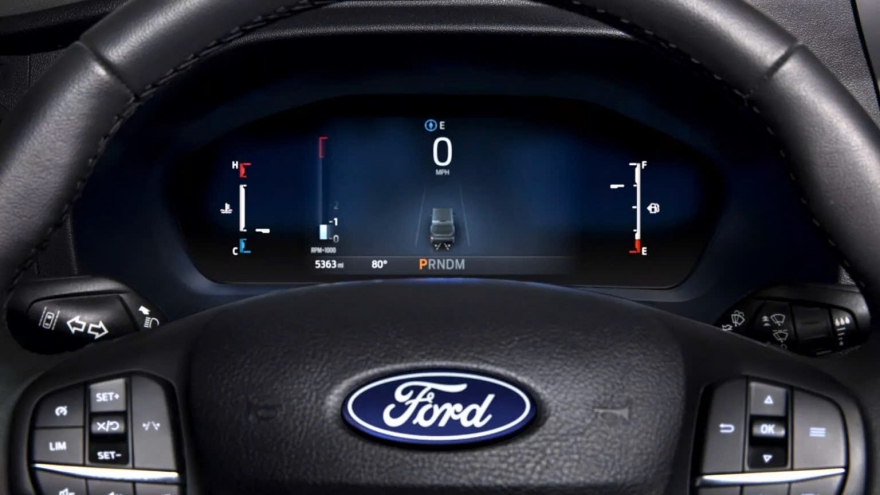 Ford Transit 2026 nâng cấp mạnh công nghệ và nhiều tính năng thông minh