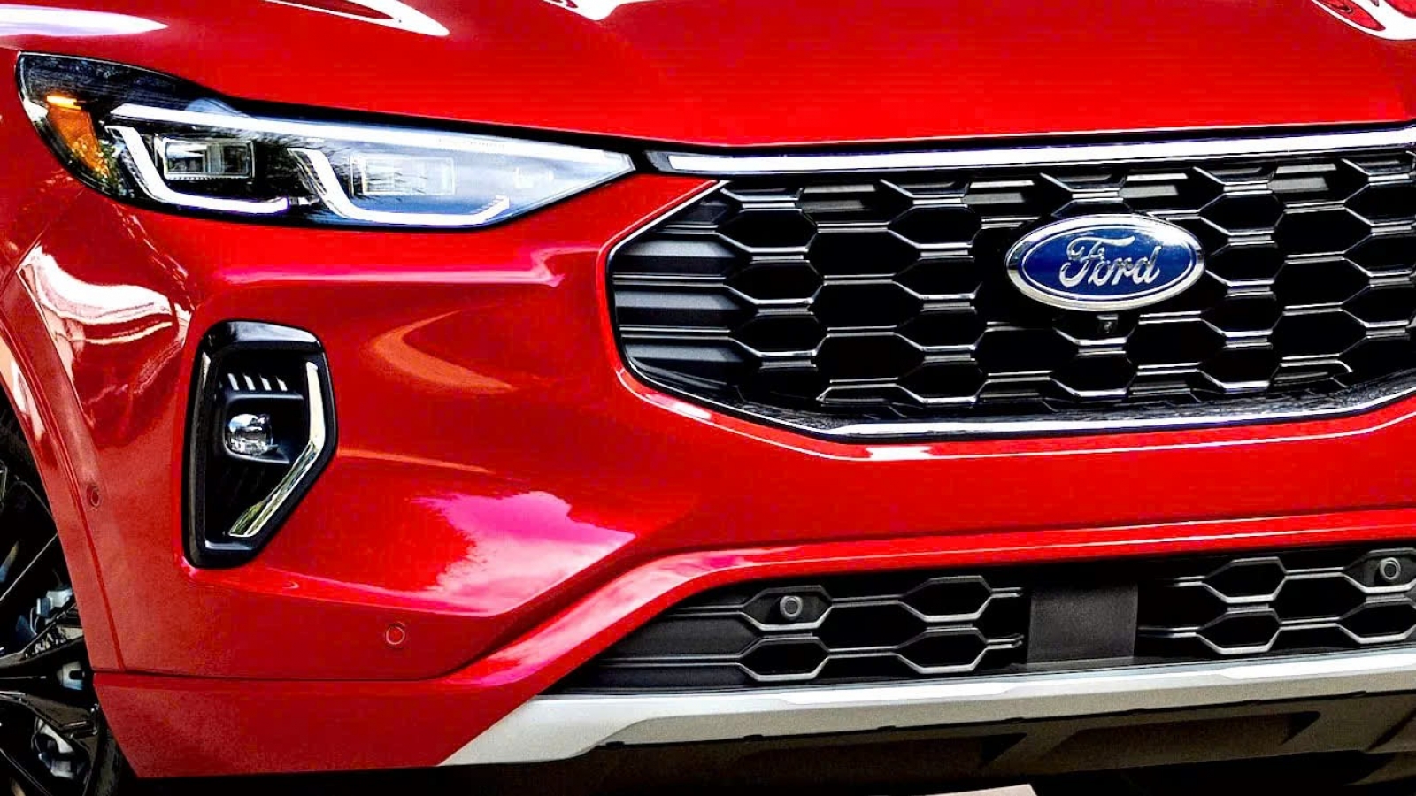 Ford triệu hồi hơn 20.000 PHEV vì rủi ro đoản mạch pin cao áp