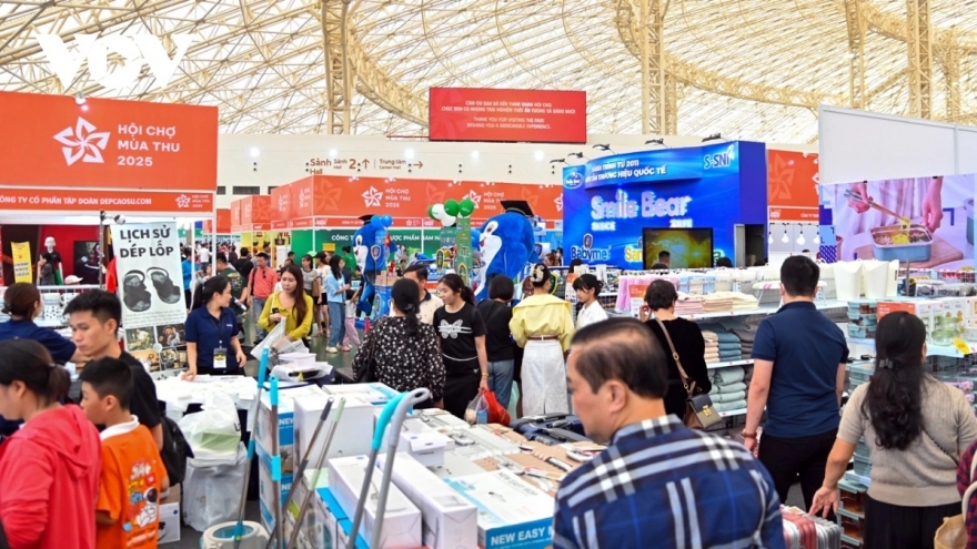 Hàng Việt, thương hiệu Việt “lên ngôi” tại Hội chợ Mùa Thu 2025