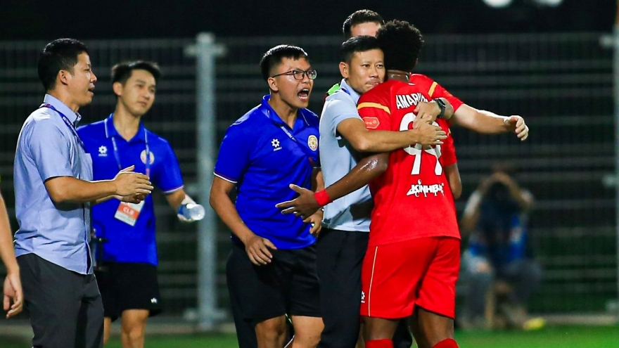 Huấn luyện viên V-League “viết tâm thư” chia tay đội bóng
