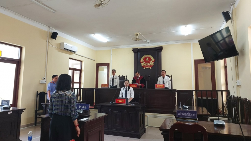 Nữ "đại gia" thủy sản ở Cà Mau bị tuyên 6 tháng tù treo tội hủy hoại tài sản