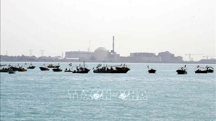 Iran trả tự do tàu chở dầu nước ngoài