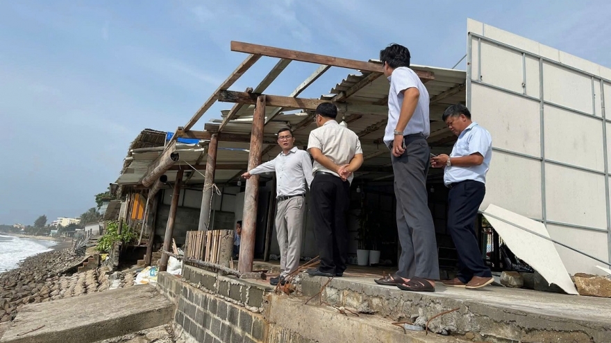 Kiến nghị công bố tình huống khẩn cấp do sạt lở bờ biển ở Lâm Đồng