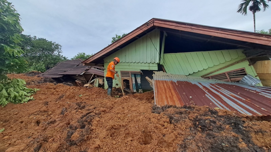 Indonesia ban bố tình trạng khấp cấp do thiên tai