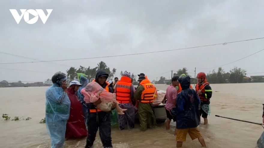 Hà Nội xây dựng kế hoạch hỗ trợ các tỉnh miền Trung khắc phục hậu quả mưa lũ