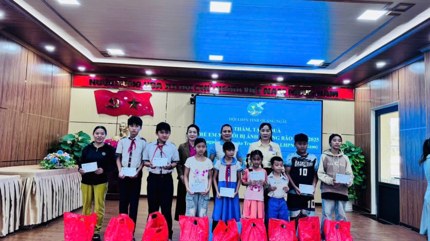 Nestlé ủng hộ đồng bào các tỉnh miền Trung, Tây Nguyên bị ảnh hưởng mưa lũ