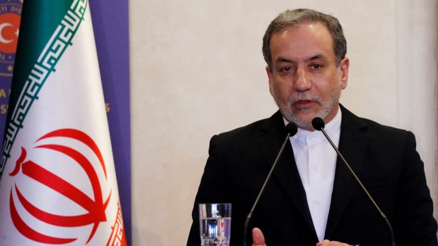 Iran tuyên bố sẽ không bao giờ ngừng làm giàu uranium