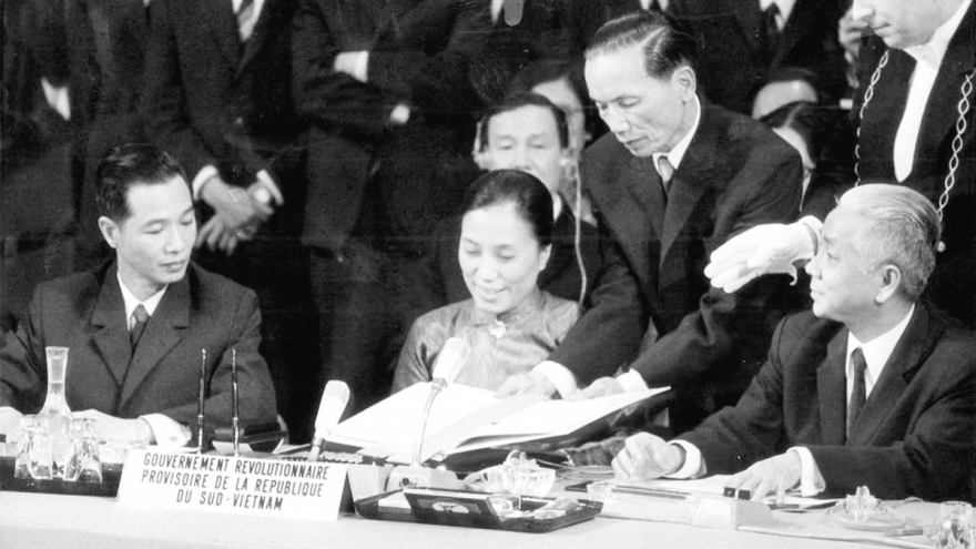 Từ "ngoại giao kháng chiến" tới ngoại giao trong kỷ nguyên mới