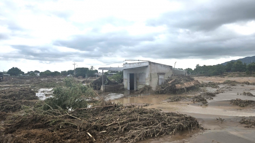 Khởi tố vụ vỡ hồ chứa nước ở Tuy Phong gây hậu quả nghiêm trọng