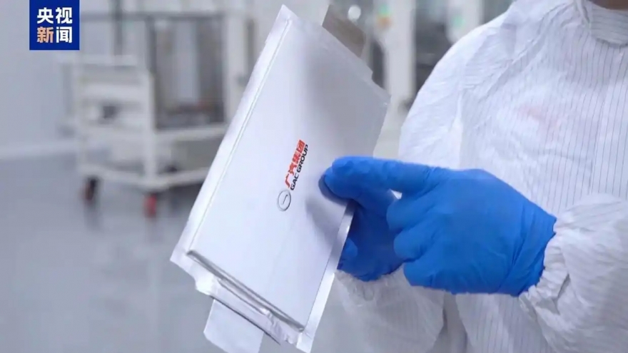 Trung Quốc có dây chuyền sản xuất pin thể rắn giúp xe điện chạy 1.000 km đầu tiên