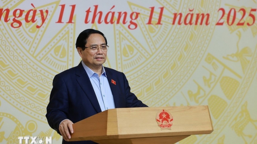 PM demands tighter rules for social housing push