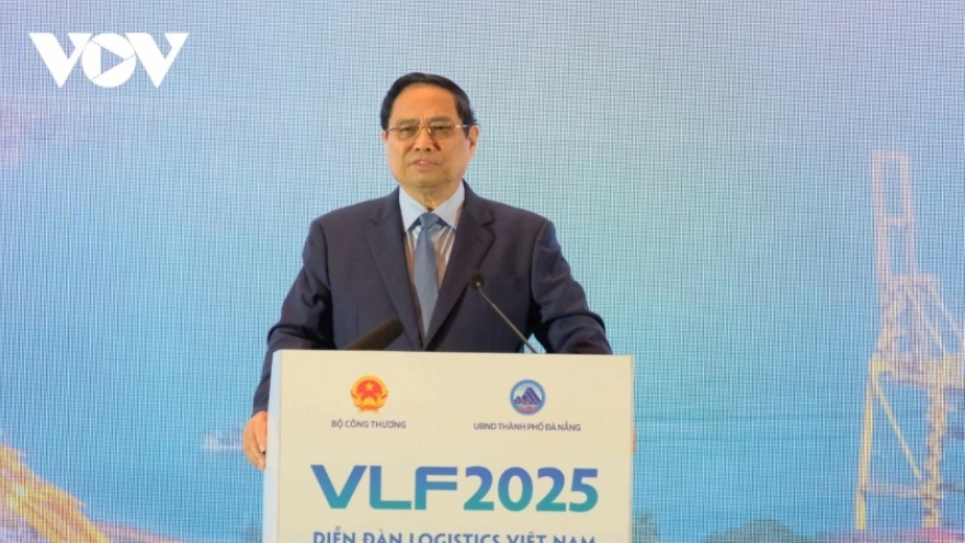 Government chief calls for green, digital, smart logistics development