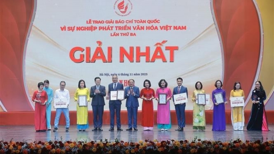 95 works honoured at Press Awards "For Cause of Developing Vietnamese Culture"
