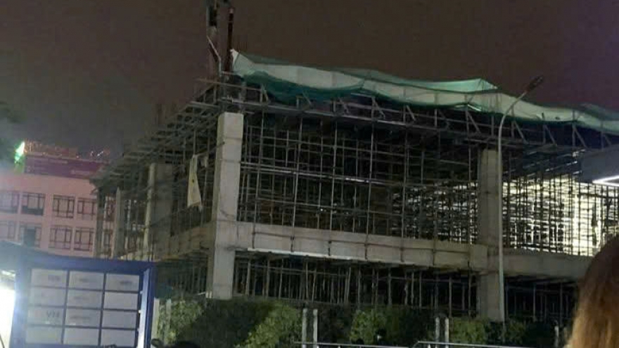 Sập giàn giáo trong đêm tại Hải Phòng, 3 người thương vong