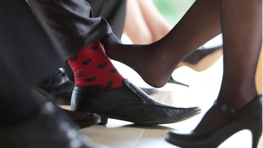 Tôi muốn giữ êm ấm cả vợ và quan hệ ngoài luồng