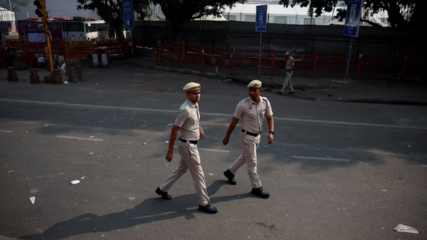 Nghi phạm vụ đánh bom xe tại điểm tham quan nổi tiếng ở New Delhi là một bác sĩ