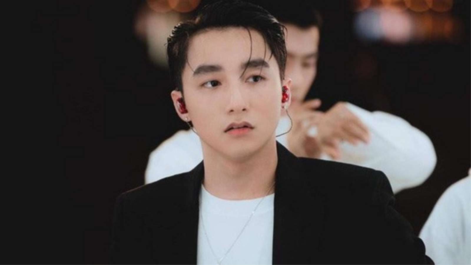 Sơn Tùng M-TP ủng hộ 700 triệu đồng gửi tới đồng bào miền Trung bị lũ lụt