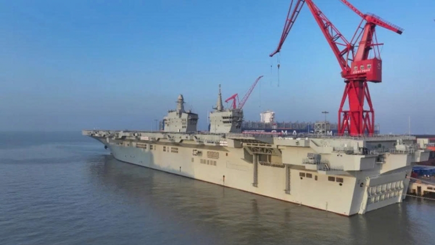 Tàu đổ bộ Tứ Xuyên của Trung Quốc thực hiện chuyến thử nghiệm trên biển đầu tiên