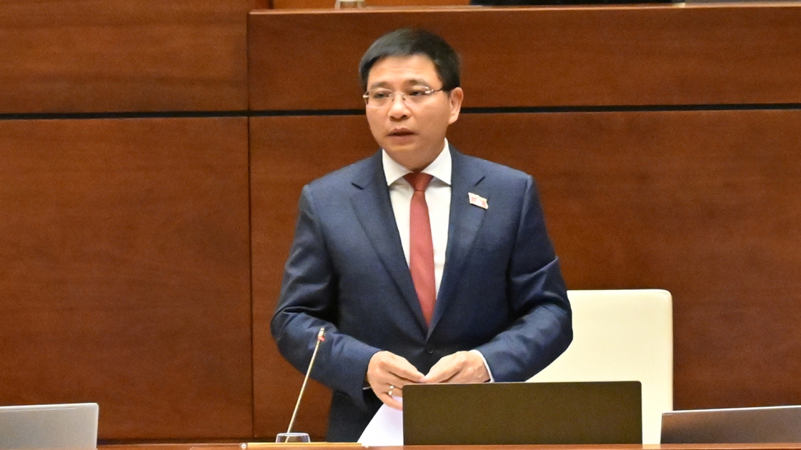 Lũ lụt diện rộng, hàng dự trữ được xuất thần tốc đáp ứng kịp thời cho người dân