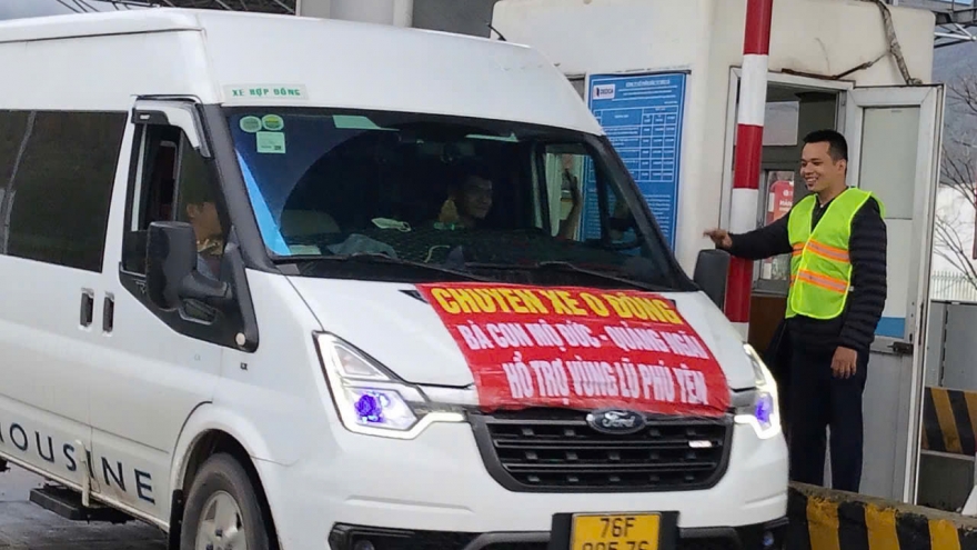 Miễn phí đường bộ cho các đoàn xe cứu trợ đồng bào vùng lũ miền Trung - Tây Nguyên