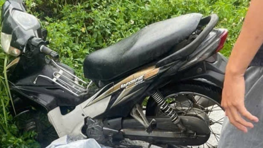 Tìm nhân chứng vụ tai nạn trên đường gom cao tốc Pháp Vân - Cầu Giẽ