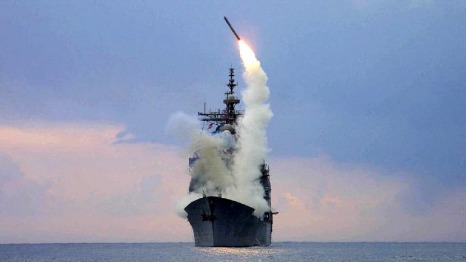 Lầu Năm Góc "bật đèn xanh" về Tomahawk cho Ukraine, ông Trump quyết định ra sao?